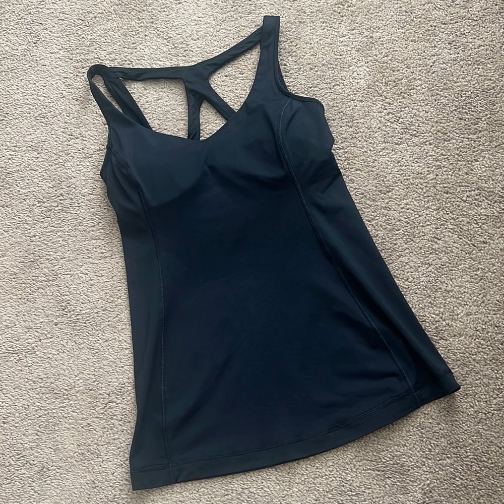 Lululemon tank